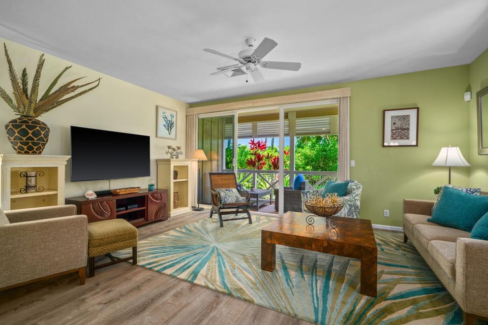 TV and multimedia, Balcony/Terrace, Living room, Seating area, furniture
