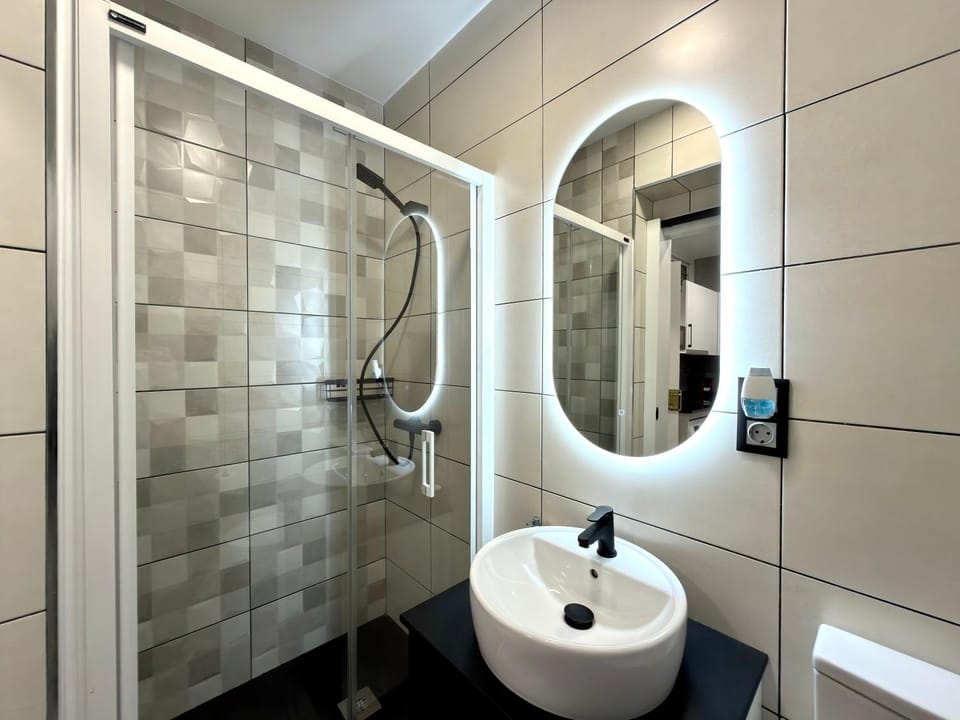 Shower, Bathroom