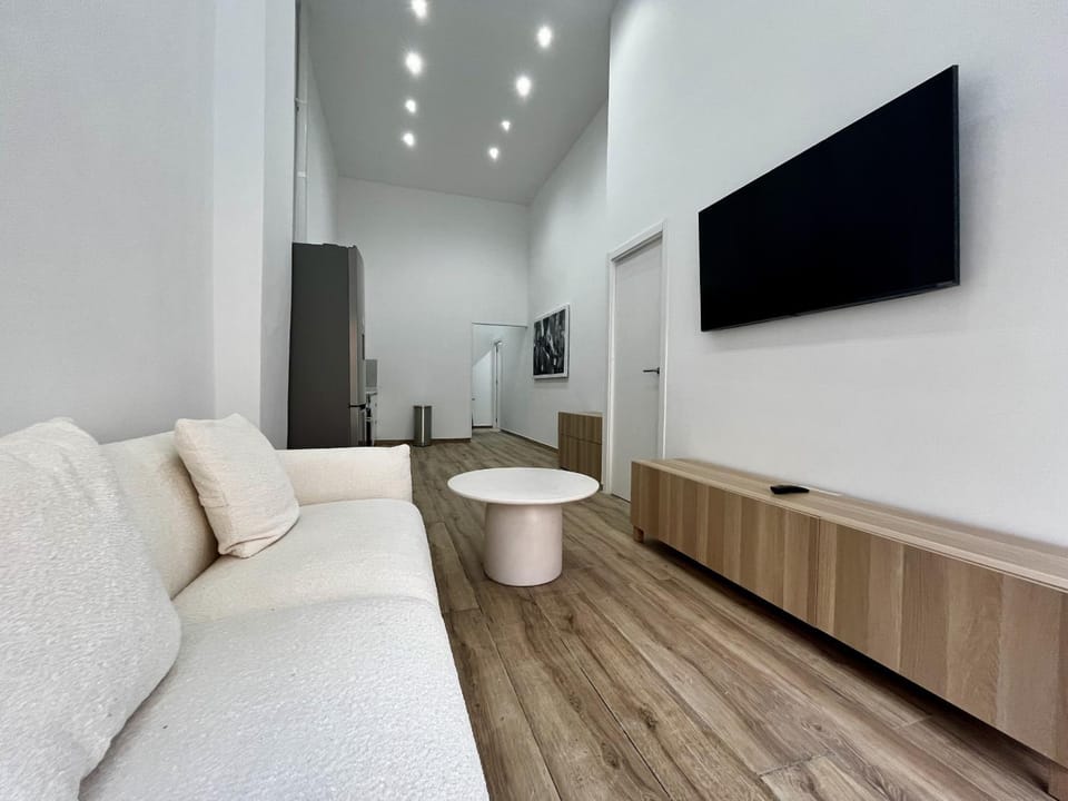 Communal lounge/ TV room, Living room