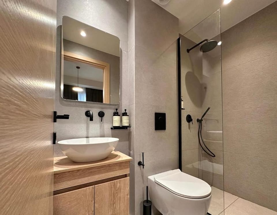 Ako234 2BR Metaxourgeio 4th Floor Near Metro Apartment in Athens