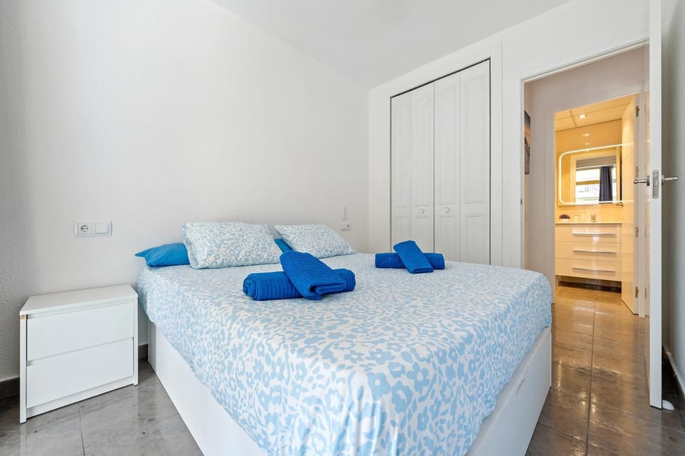 Living room, Bedroom