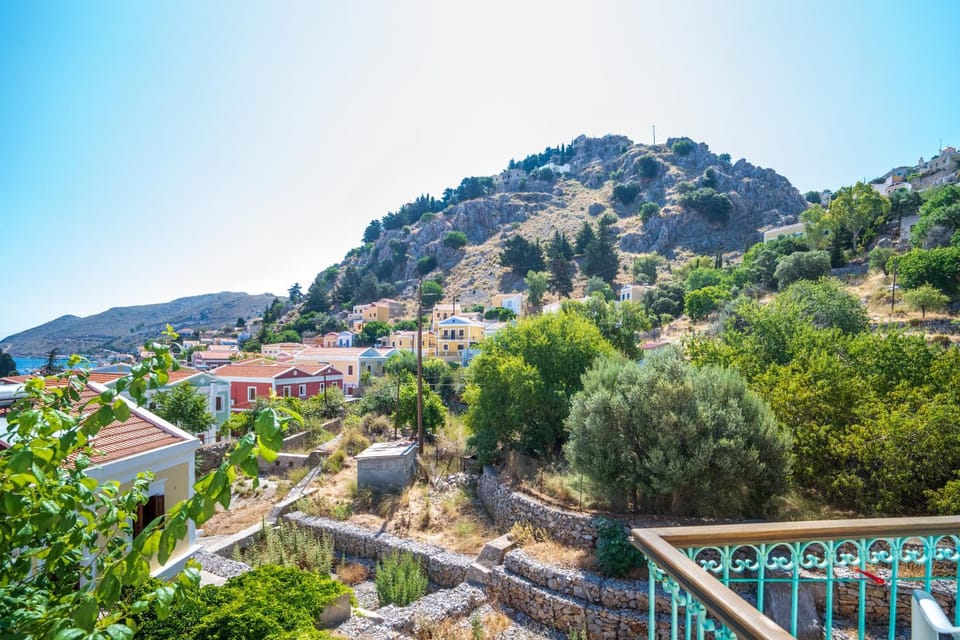 Nearby landmark, Spring, Day, Natural landscape, Mountain view