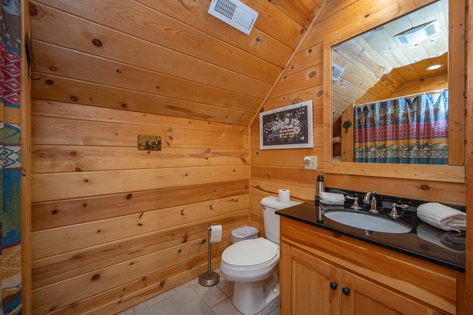 Lucky Stars by Railey Vacations House in Deep Creek Lake