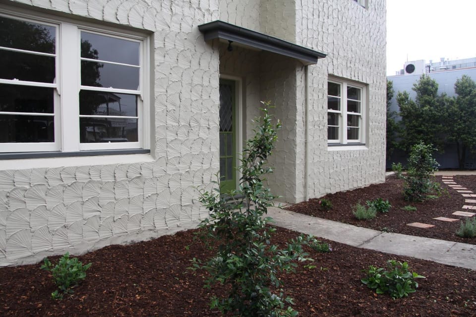 Facade/entrance