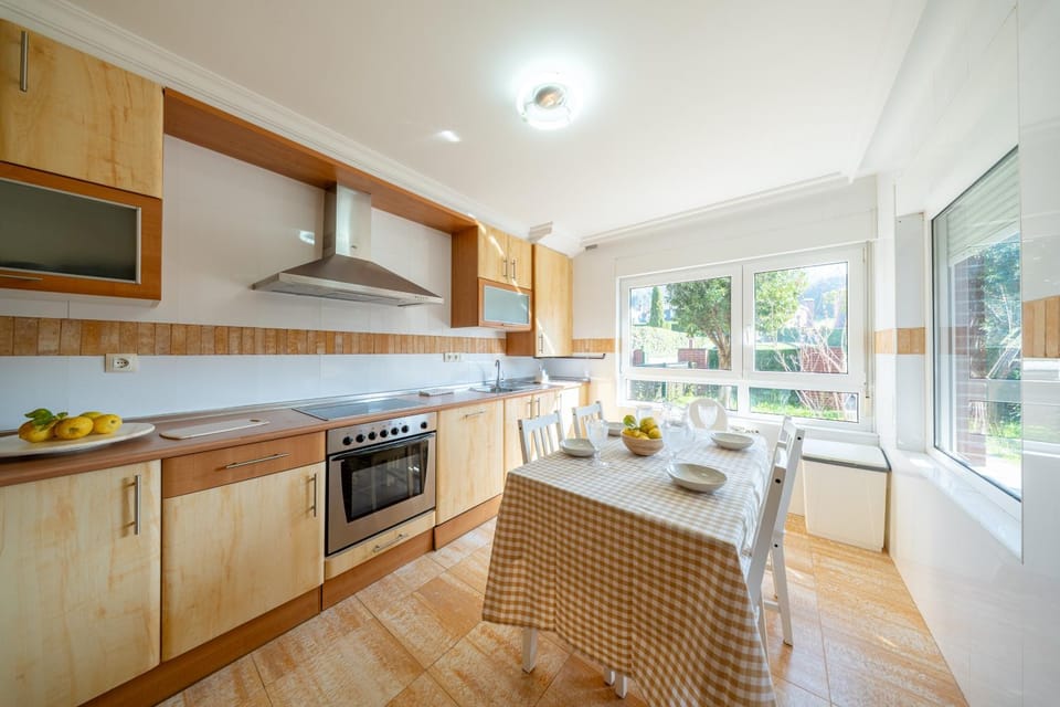 Cisneros Family House Garden Pool & Kids Area House in Cantabria