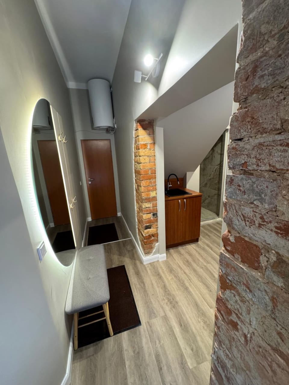 Facade/entrance, TV and multimedia, Living room, Seating area, minibar