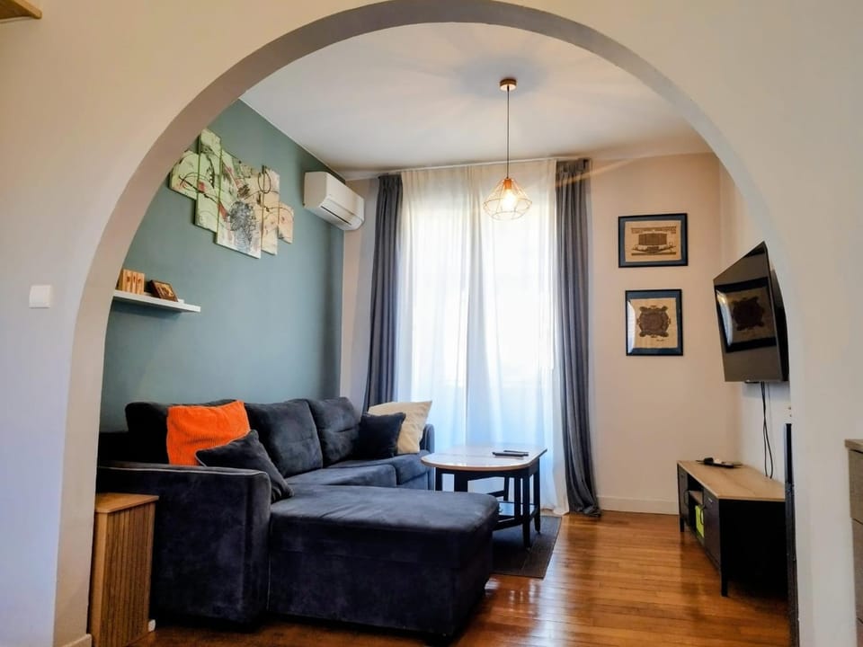 Le Refuge des Pyrénées 8 pers Proche Sanctuaire Apartment in Lourdes