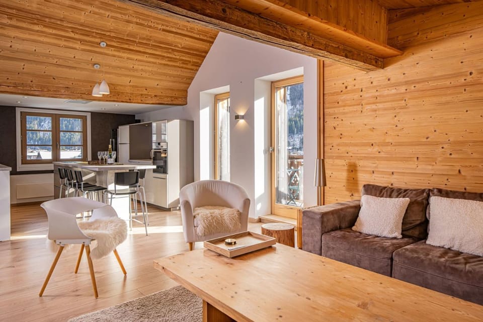 Toits des Pècles Stunning views walkable location parkinggarage Apartment in Chamonix