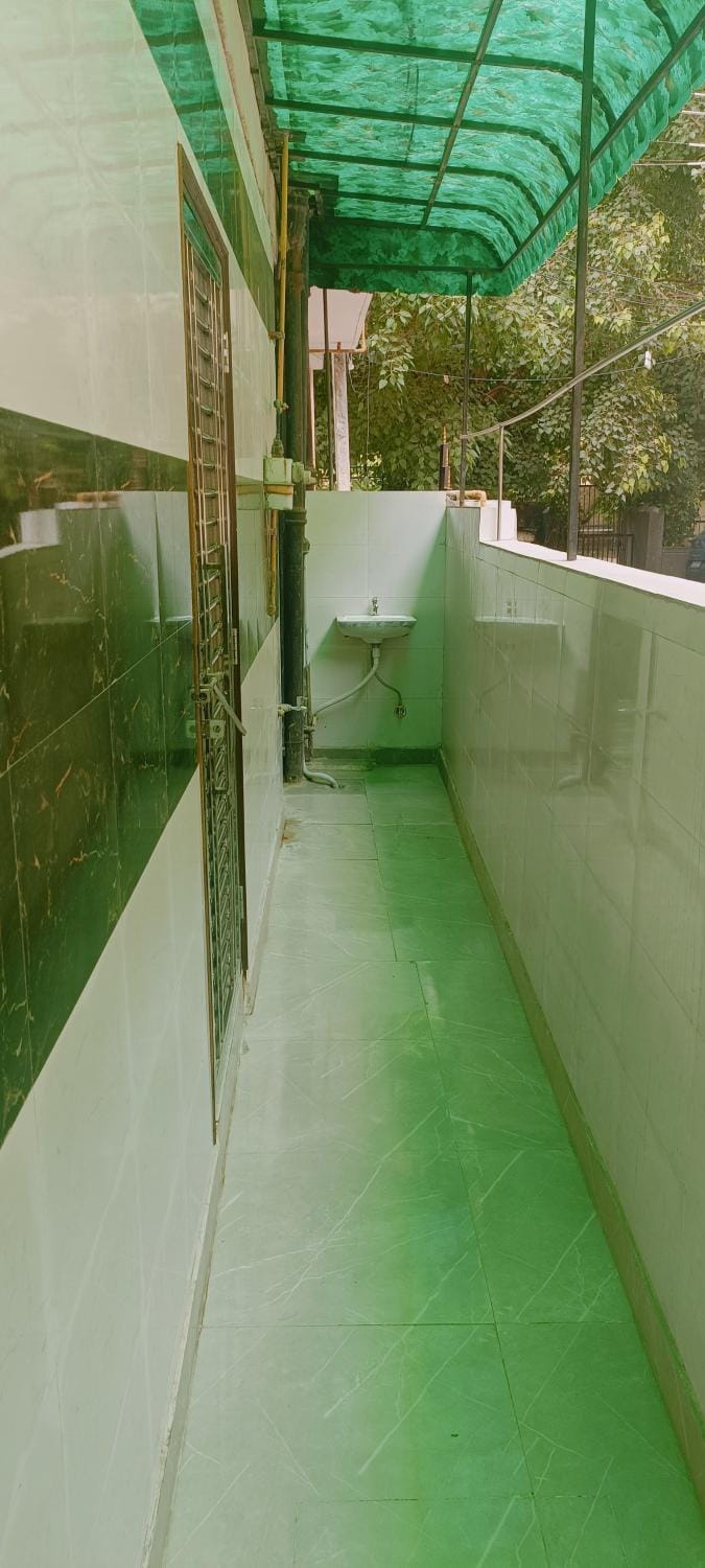 2 BHK Entire House Apartment in Rohini Apartment in Delhi