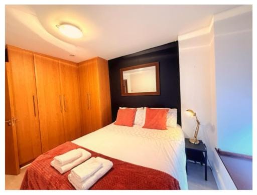 Bed, Bedroom, wardrobe