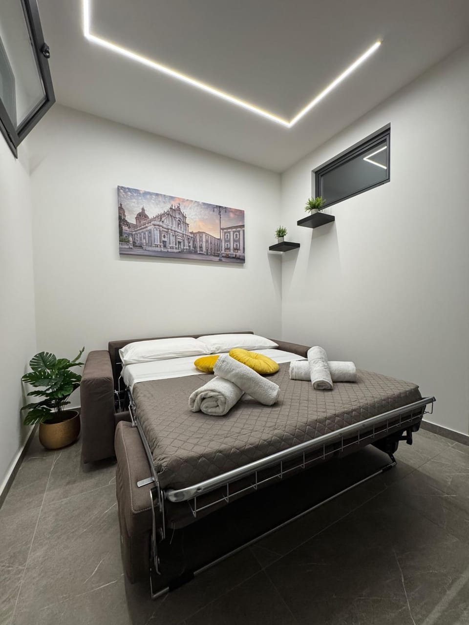 Lorenzo Royal Apartament Apartment in Catania