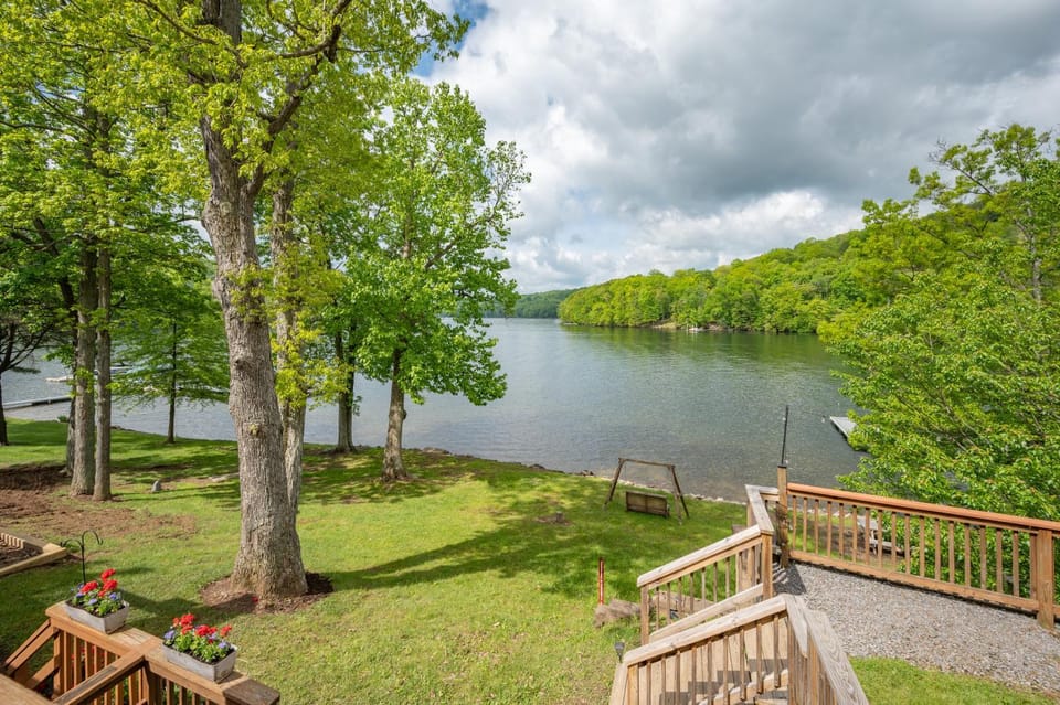 Miss Bee Haven House in Deep Creek Lake