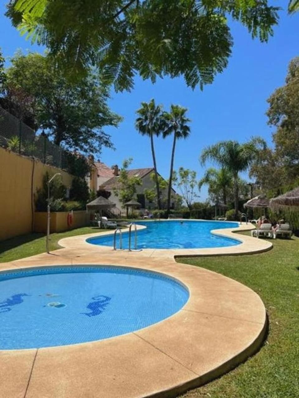 Swimming pool
