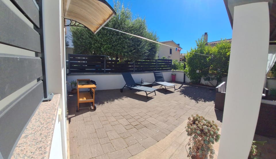 Patio, Day, View (from property/room), Balcony/Terrace