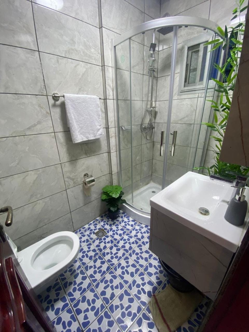 Gt LUXURY HOUSING CHAMBRES Apartment in Douala