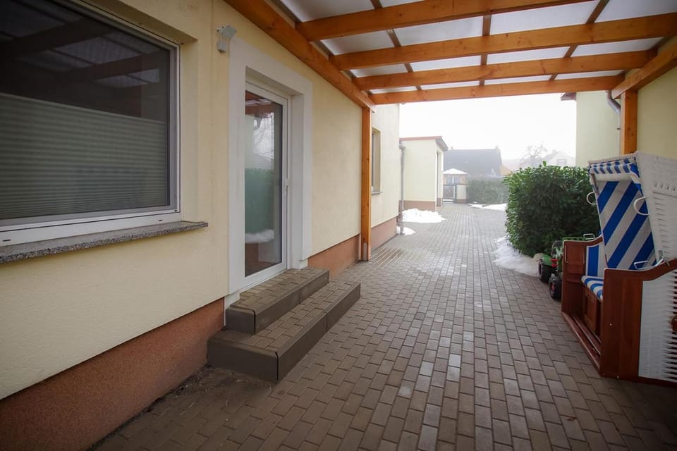 Patio, Day