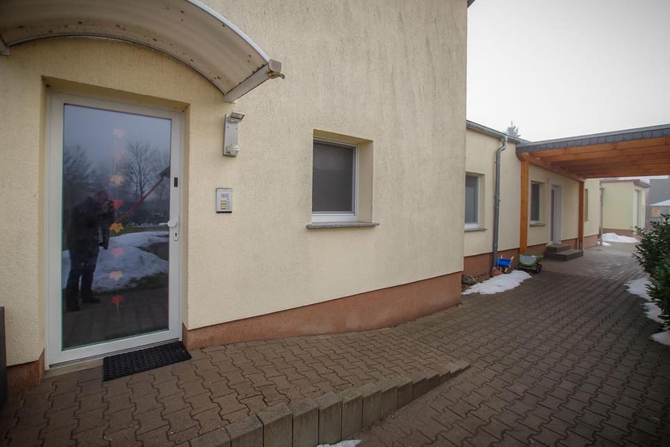 Property building, Day
