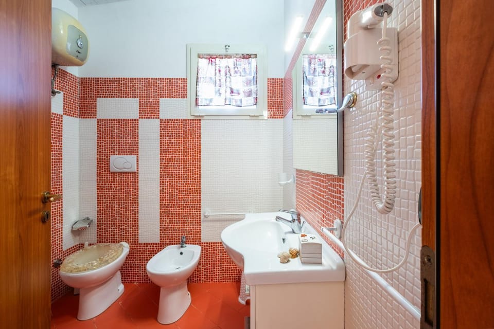Bathroom, Living room