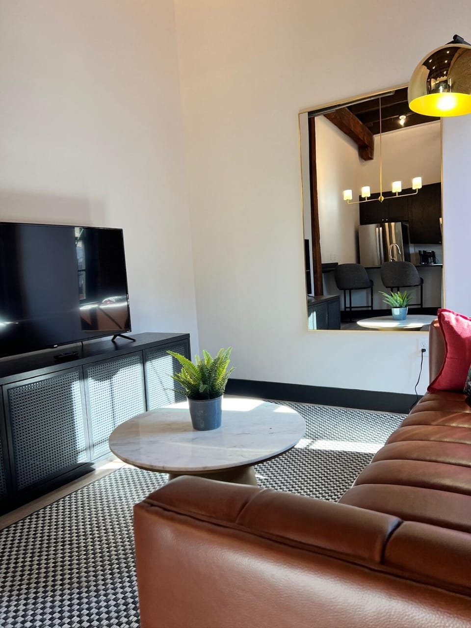 Communal lounge/ TV room, TV and multimedia, Living room, Seating area, Evening entertainment