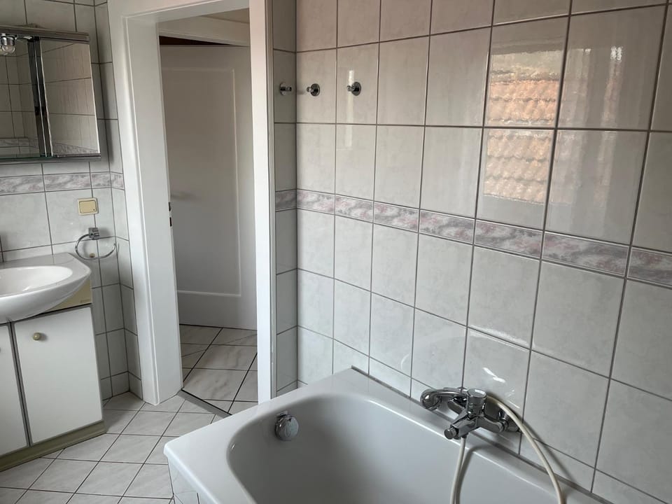 Bathroom, Bath