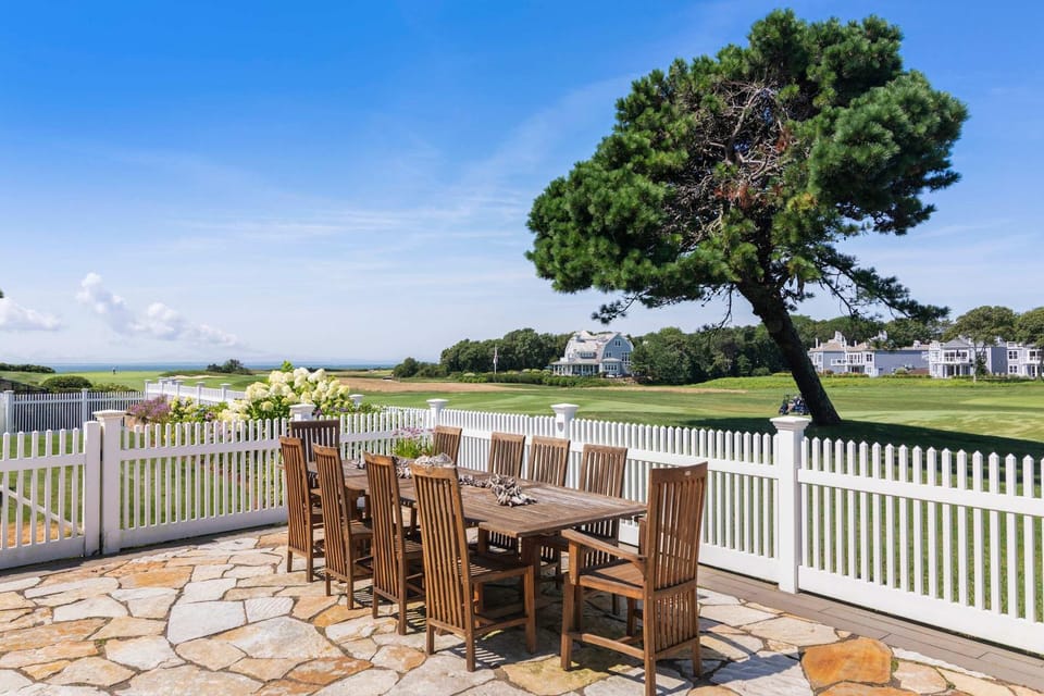Luxury Retreat w Heated Pool Large Stone Patio House in New Seabury
