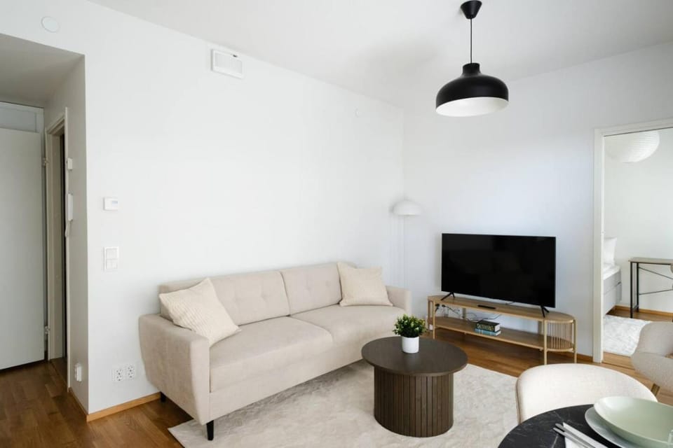 Communal lounge/ TV room, TV and multimedia, Living room, Seating area