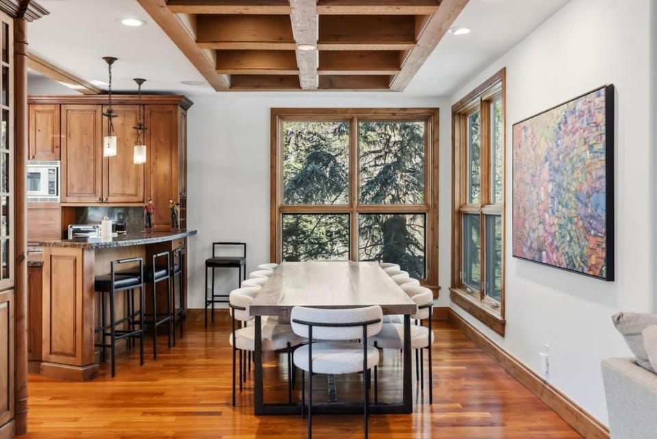 Luxury Vail Estate Near Skiing and Golf Course House in Vail