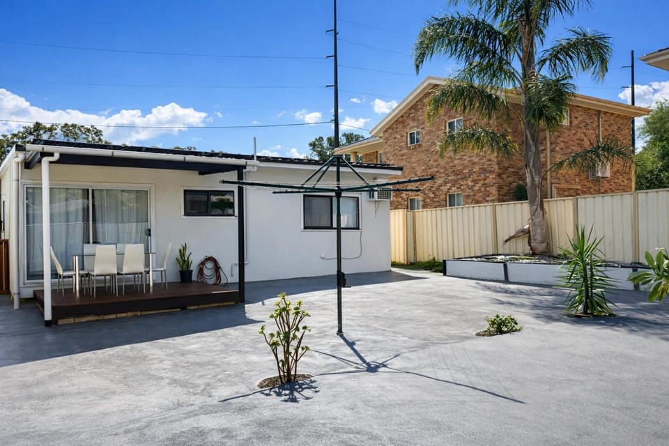 Spacious 4br free parking -ideal for work crews,family House in Central Coast