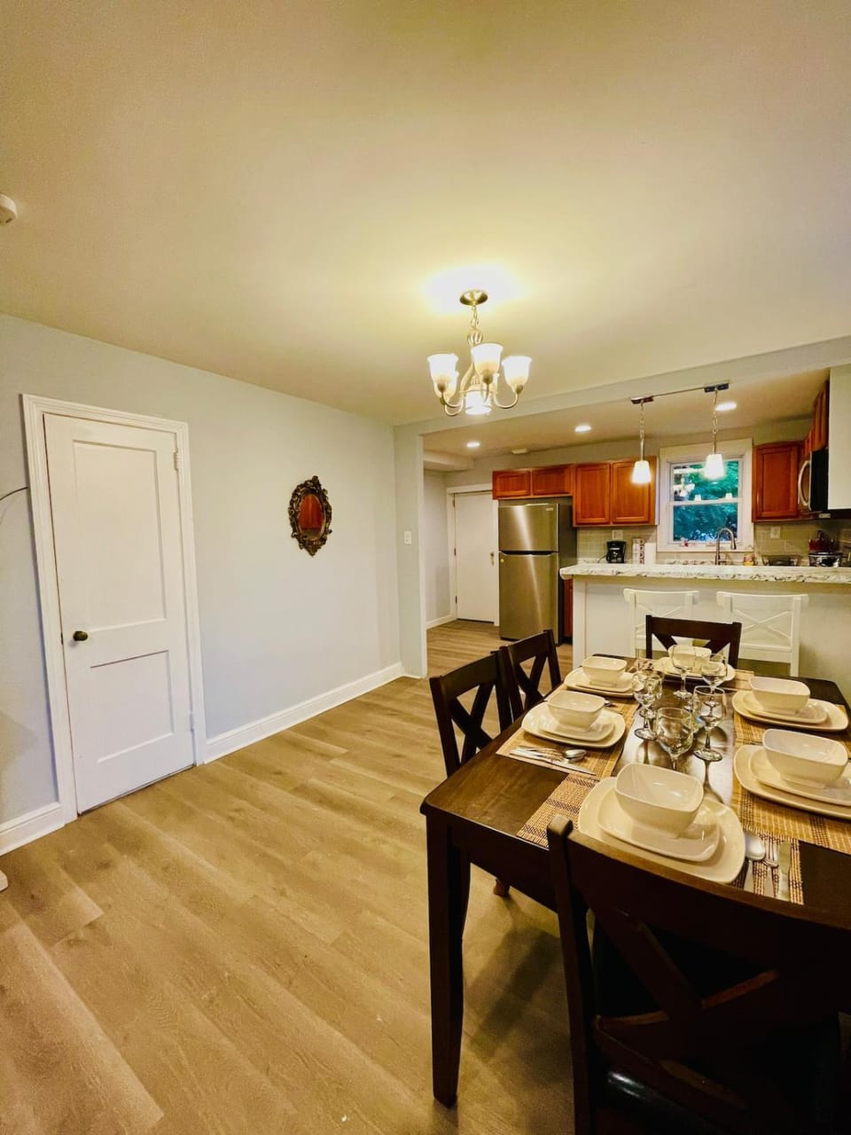 Very cozy 3 bedroom house close to everything Apartment in Chester