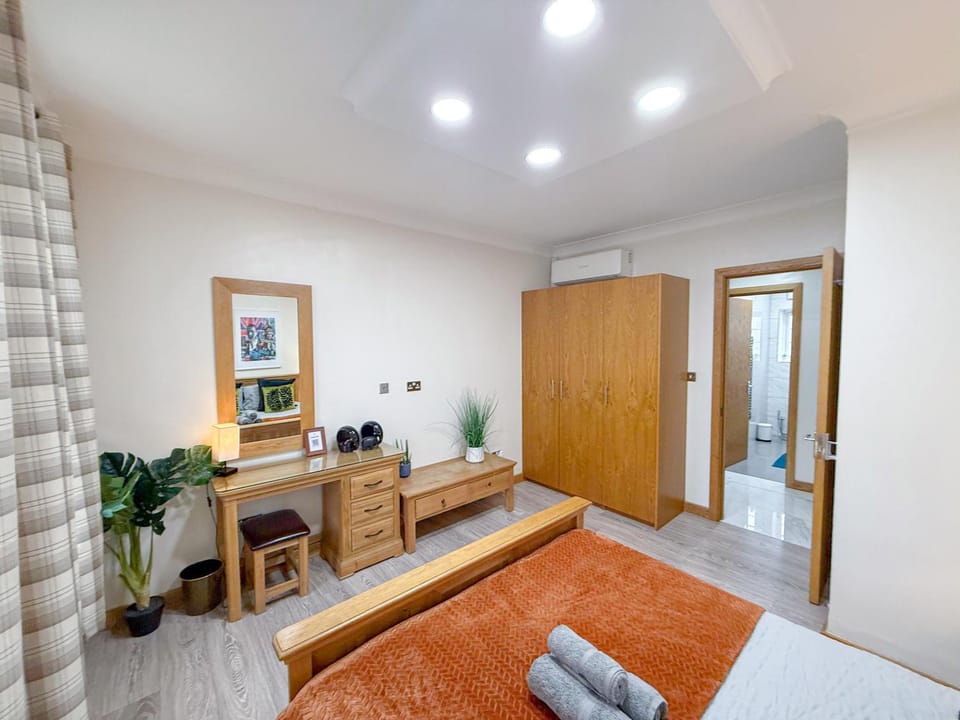 Bed, Decorative detail, Seating area, Bedroom, heating, towels, wardrobe, air conditioner