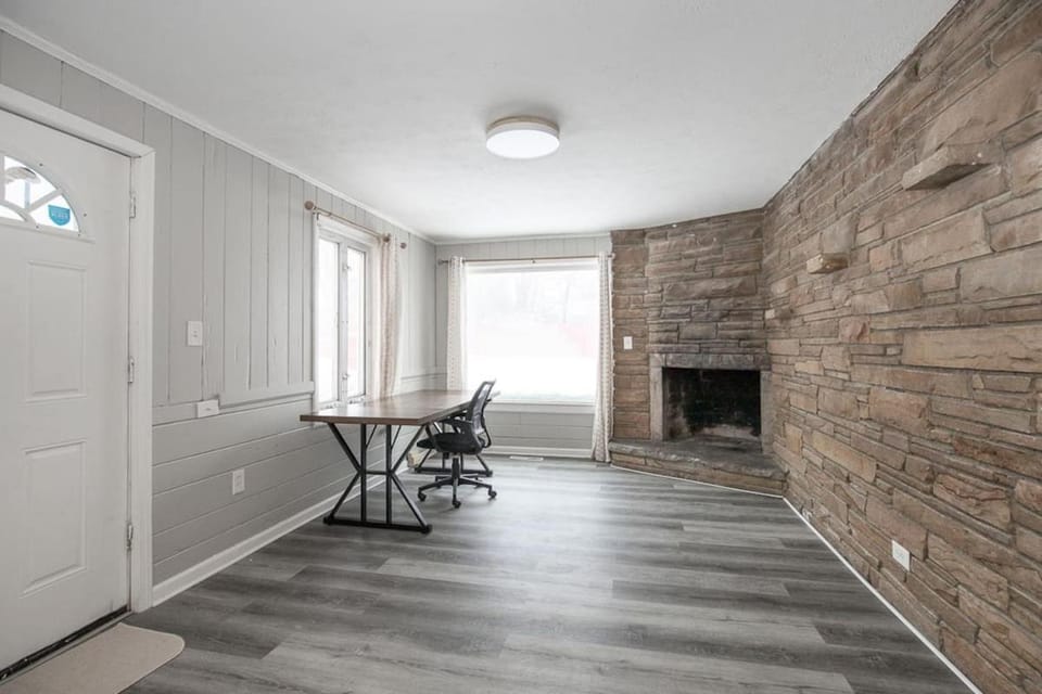 Cozy and stylish 3BR home in quiet neighborhood House in Cleveland Heights