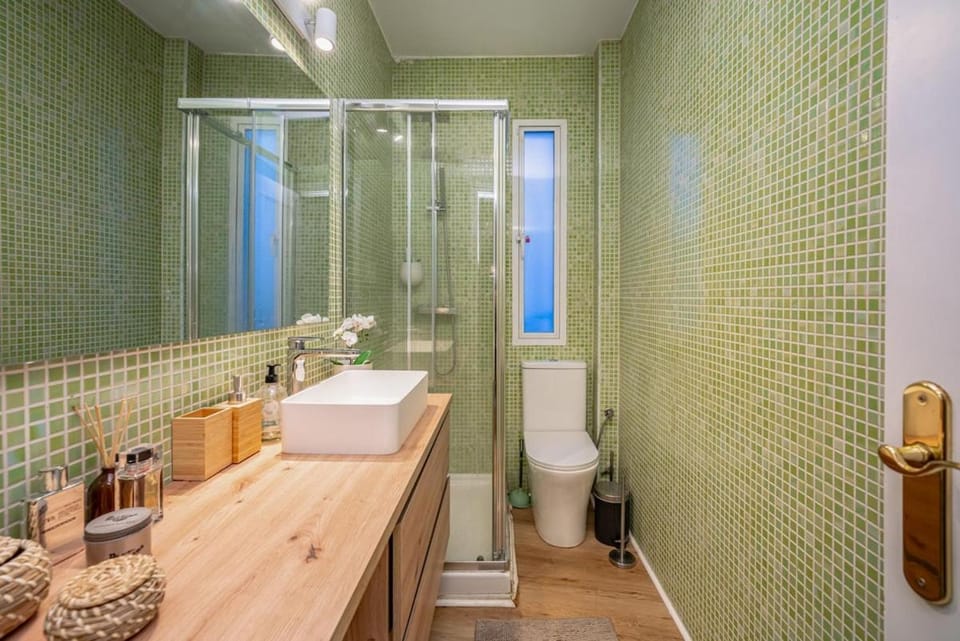 Beautiful apartment in downtown Lavapies Apartment in Centro