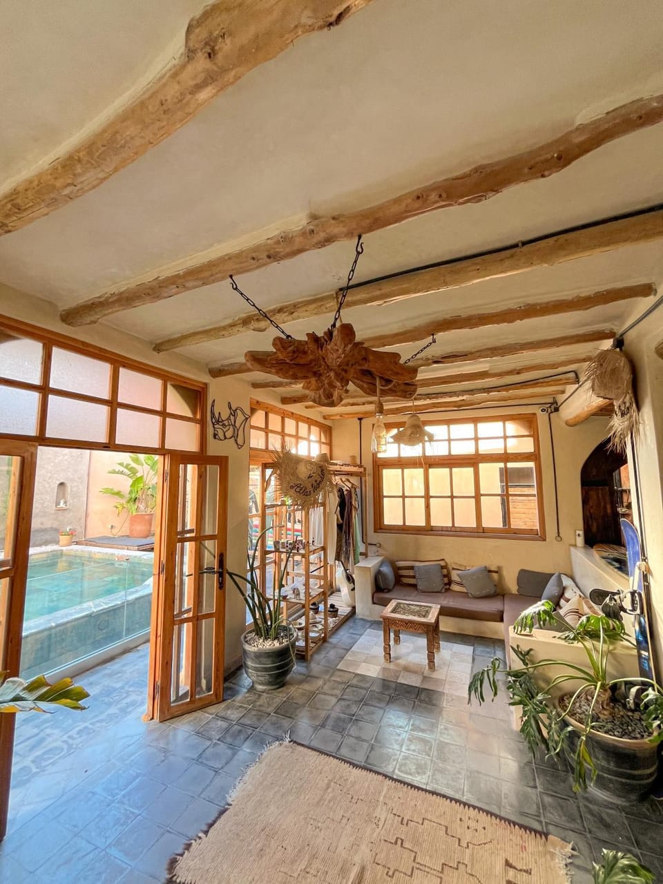 Living room, Seating area