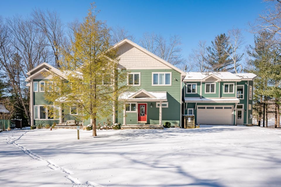 Magnificent View Point by Railey Vacations House in Deep Creek Lake