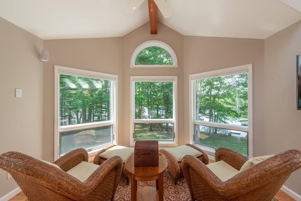 Magnificent View Point by Railey Vacations House in Deep Creek Lake