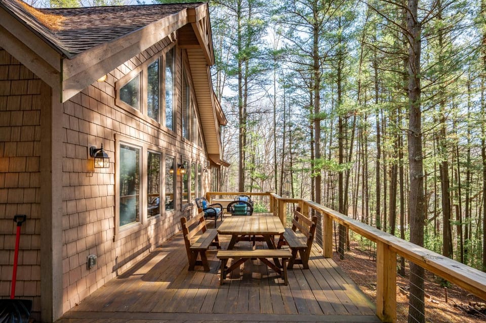 Peaceful Easy Feelin by Railey Vacations House in Deep Creek Lake
