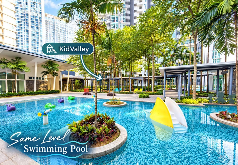 Garden, Pool view, Swimming pool, sunbed