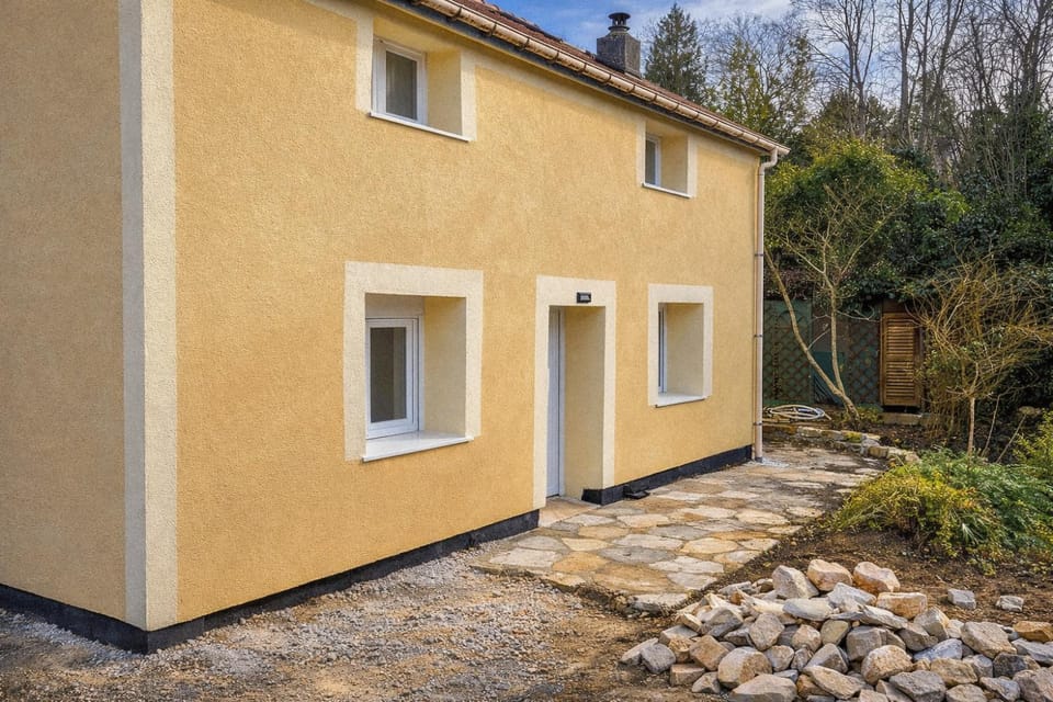 Property building, Spring, Day, Garden