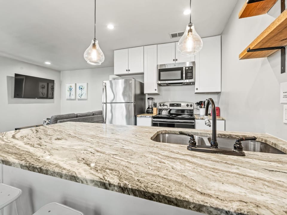 Glendale Court Unit 7 Apartment in Dallas