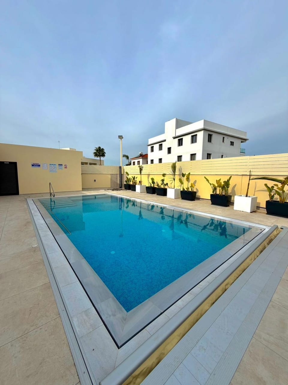 Property building, Pool view, Swimming pool