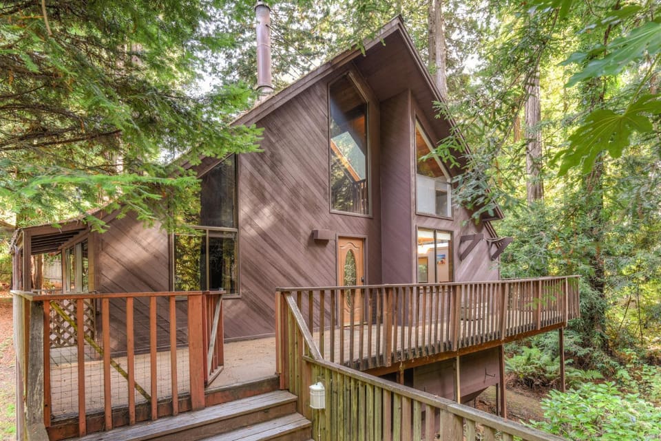 Redwood Retreat in Gualala House in Gualala