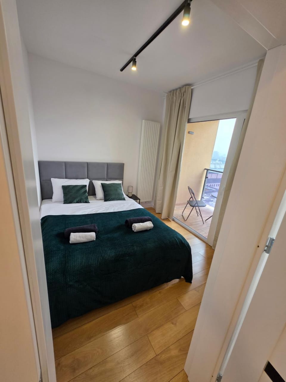 Bed, Photo of the whole room, Bedroom, wardrobe