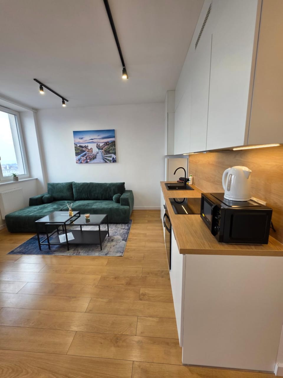 Coffee/tea facilities, Kitchen or kitchenette, Seating area, pet friendly, stove