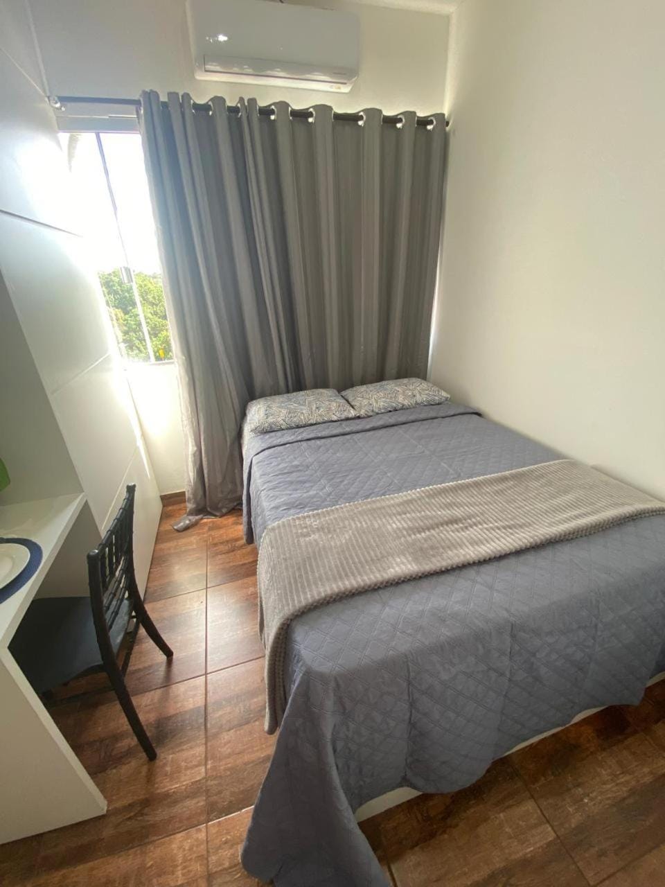 KIT 300- com Ar cond - 5 min do aeroporto, rodoviária e embaixadas Apartment in State of Goiás