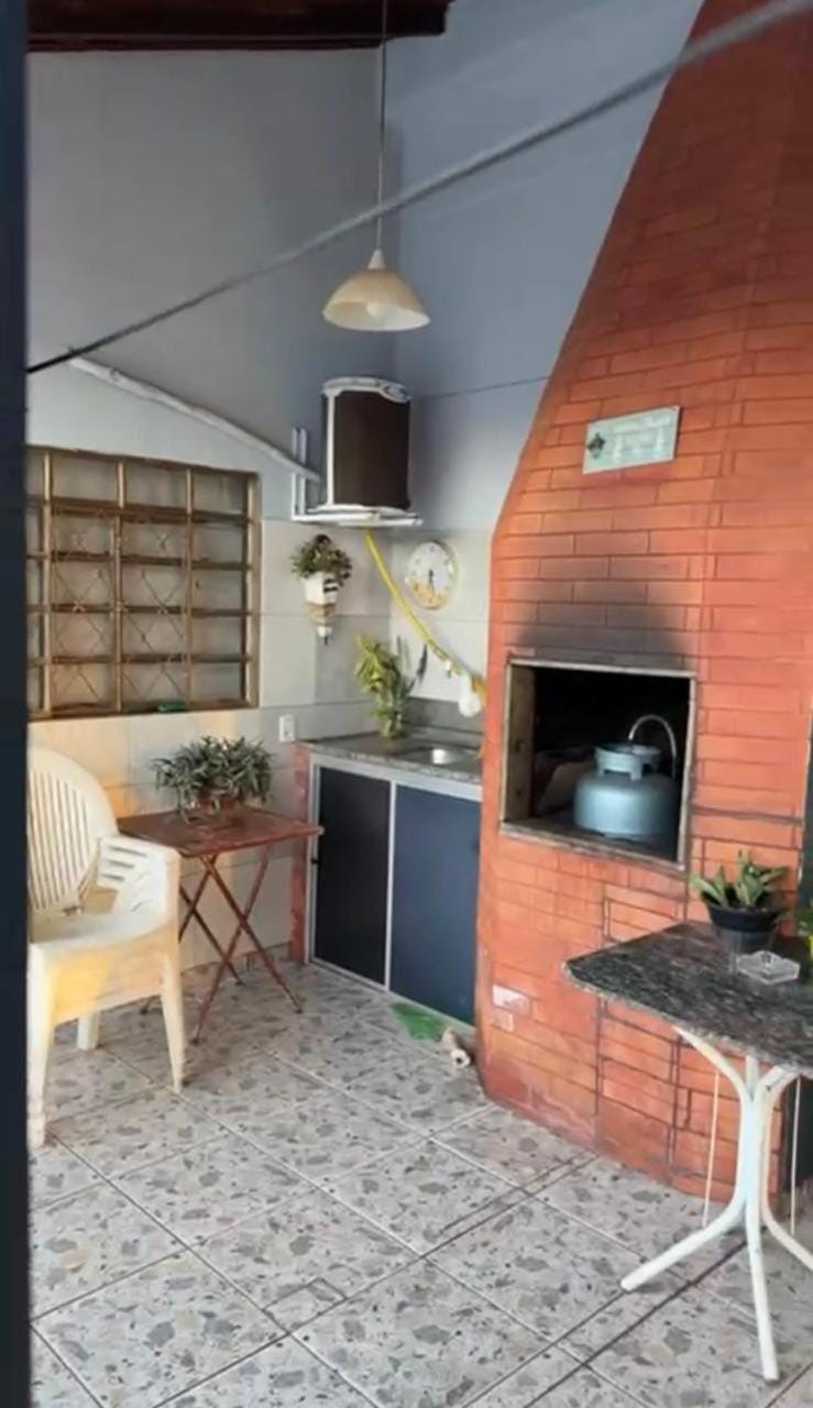 Sua casa de férias com piscina e ótima localização House in Foz do Iguaçu