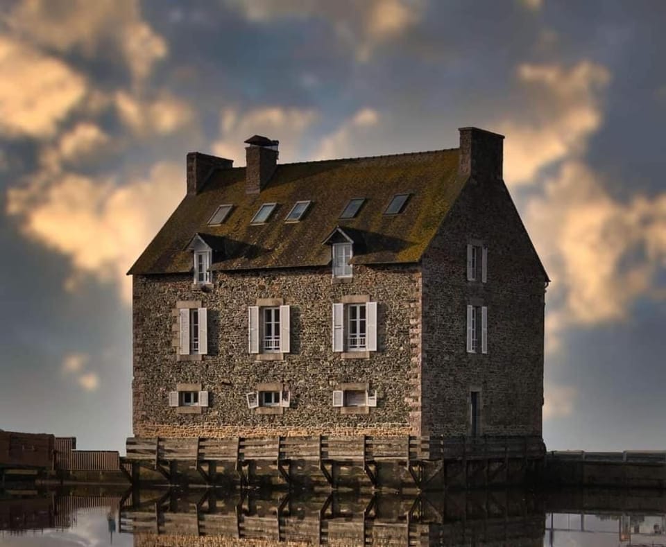 Duplex Atypique Au Port de Dahouet Apartment in Brittany