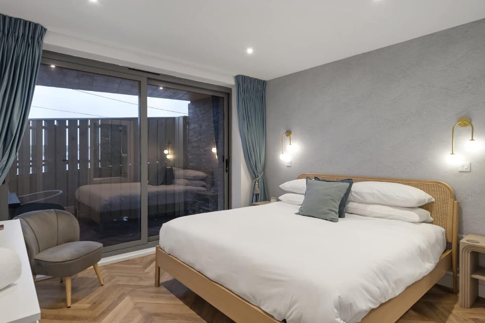 Groundfloor Apartment Opposite Beach with Parking Apartment in Newquay