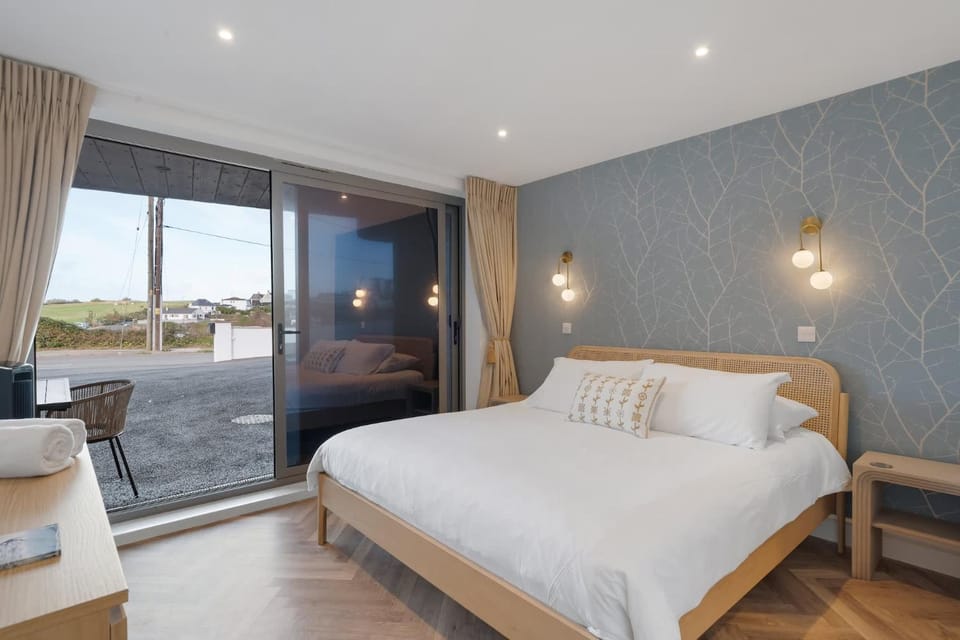 Modern Groundfloor Apartment with Private Parking Apartment in Newquay