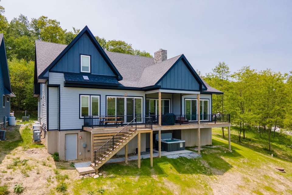 Overlook Ridge House in Deep Creek Lake