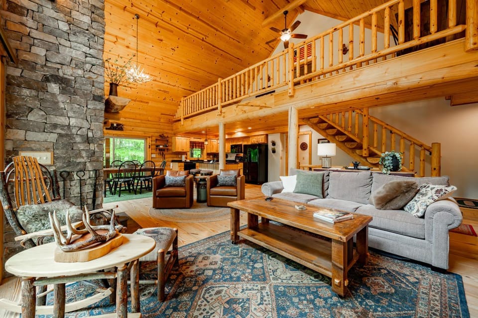 Our Neck Of The Woods House in Deep Creek Lake